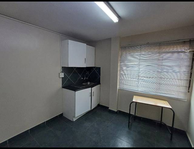 INDUSTRIAL PROPERTY TO RENT IN SAMRAND BUSINESS PARK